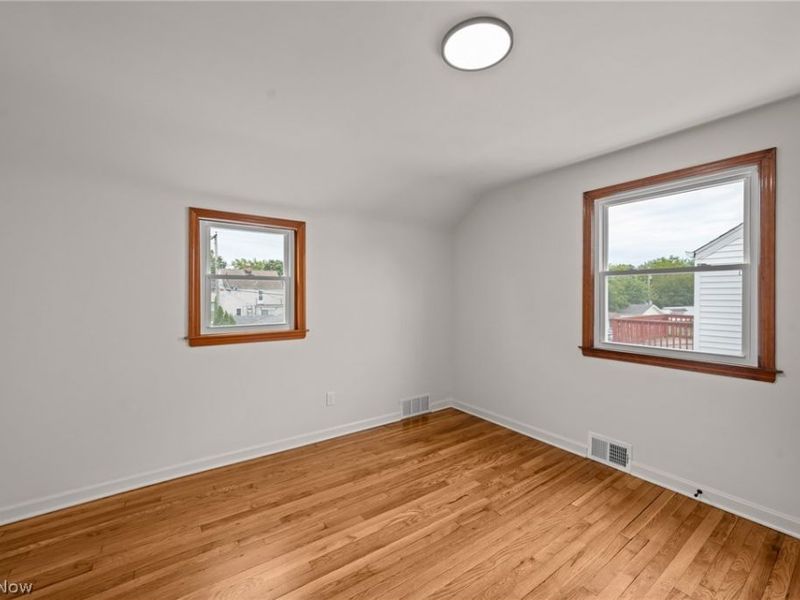 21790 Kennison Avenue, Euclid, OH 44123 Photo 24