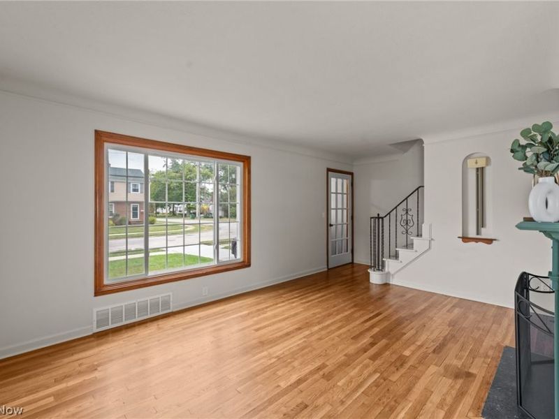 21790 Kennison Avenue, Euclid, OH 44123 Photo 5