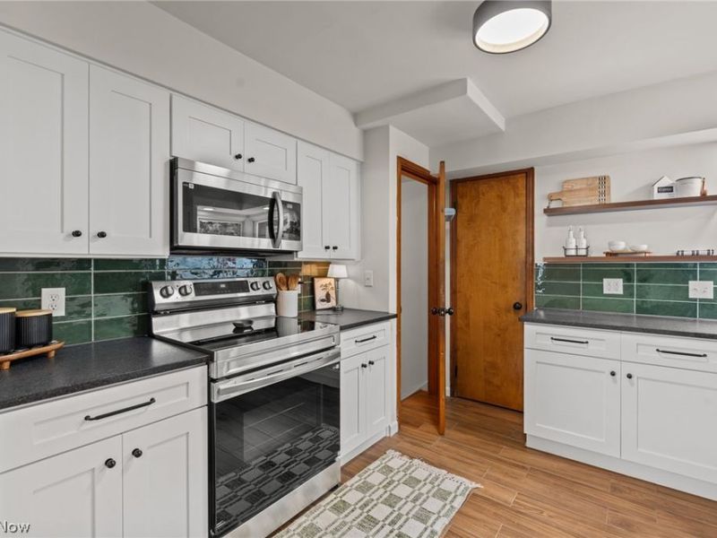 21790 Kennison Avenue, Euclid, OH 44123 Photo 8