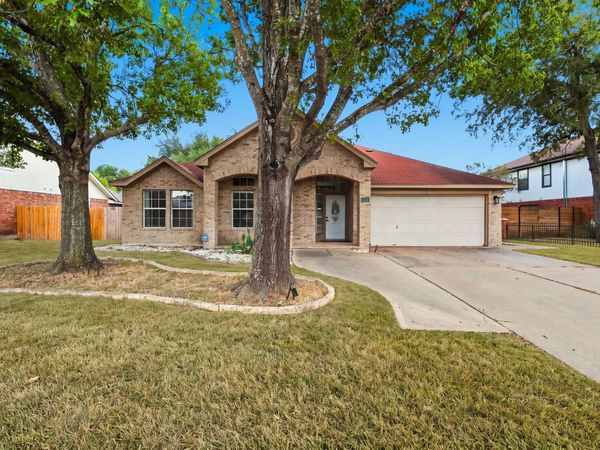 1319 Rocky Creek DR, Pflugerville, TX 78660