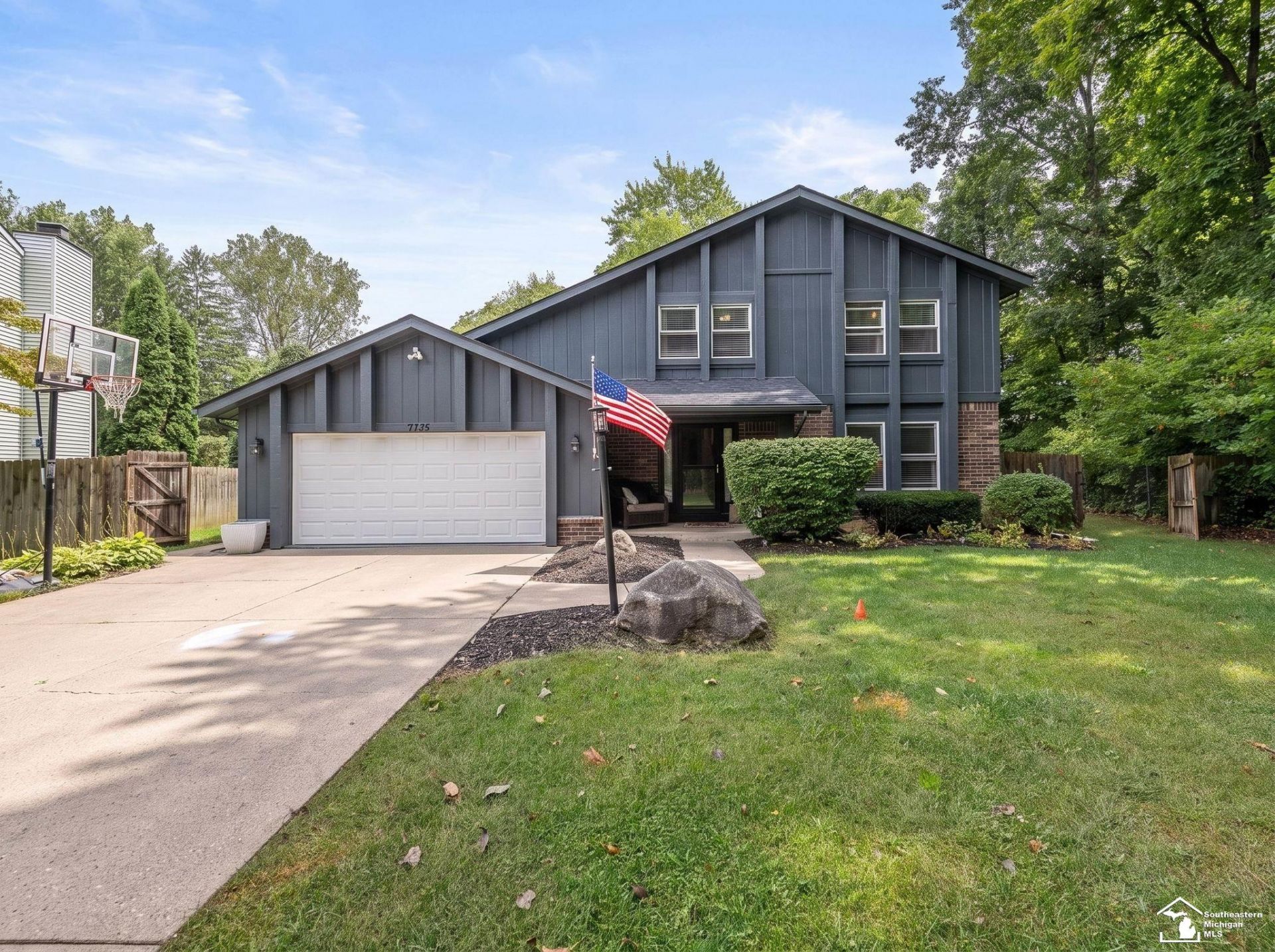 7735 Coventry Drive, Temperance, MI 48182 Main Photo