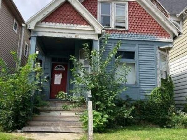 2247 N 41st STREET, Milwaukee, WI 53208