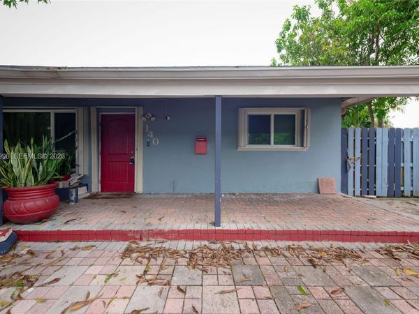 140 NE 17th Ct, Pompano Beach, FL 33060