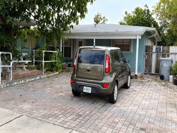 140 NE 17th Ct , Pompano Beach, FL 33060