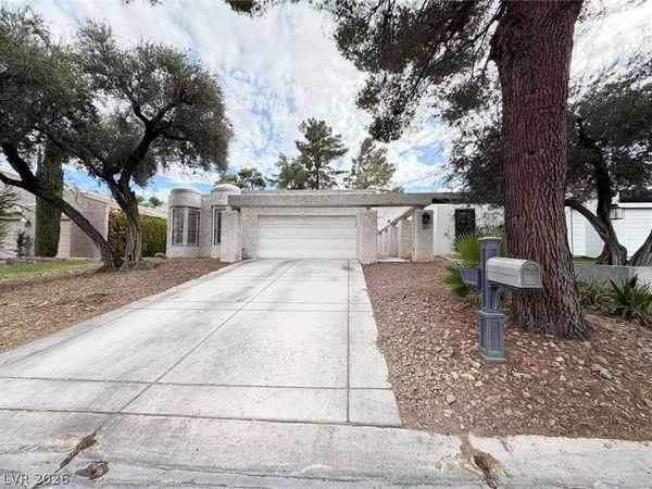 3174 Bel Air Drive, Las Vegas, NV 89109