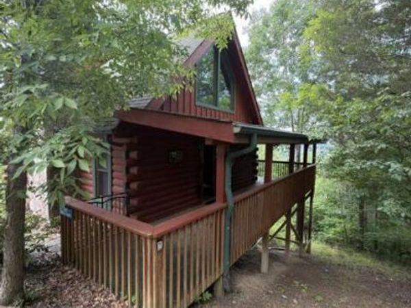 929 Buck Way, Sevierville, TN 37876