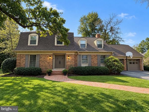 8200 W GAINSBOROUGH COURT, POTOMAC, MD 20854