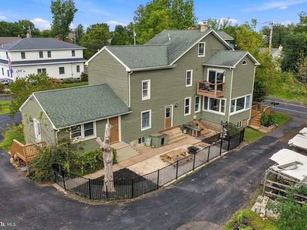 QUAKERTOWN, PA 18951