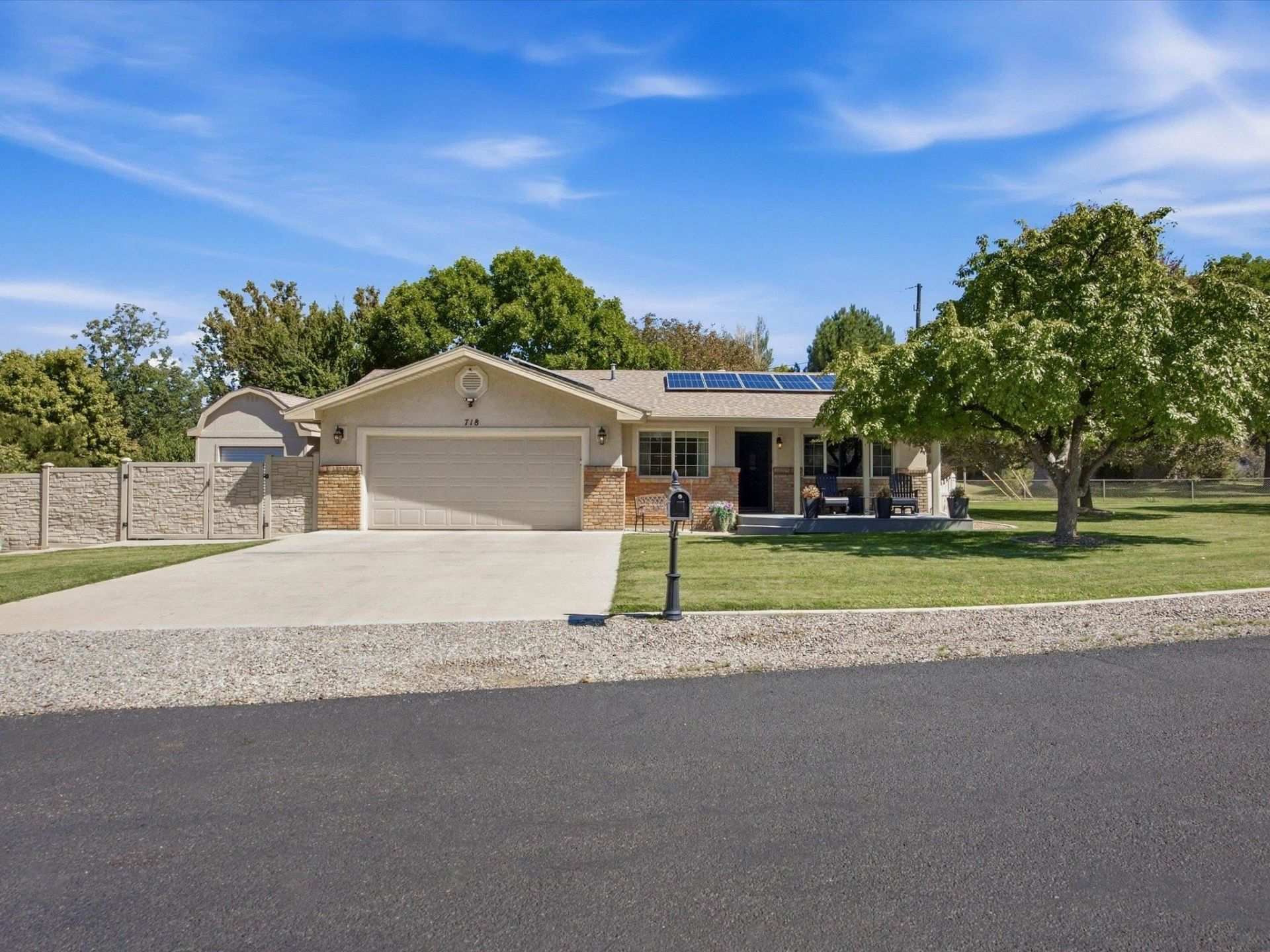 718 Hemlock Drive, Grand Junction, CO 81506 Main Photo