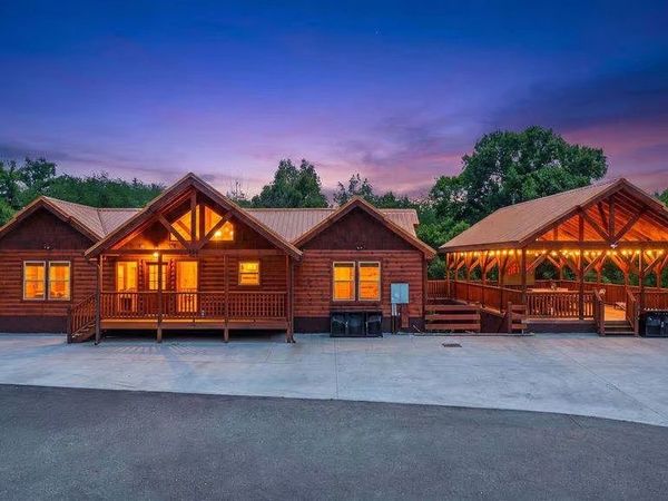 886 Bethlehem Way , Sevierville, TN 37876