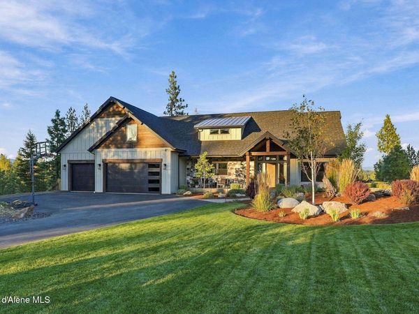 10537 W GENESEE CT, Post Falls, ID 83854
