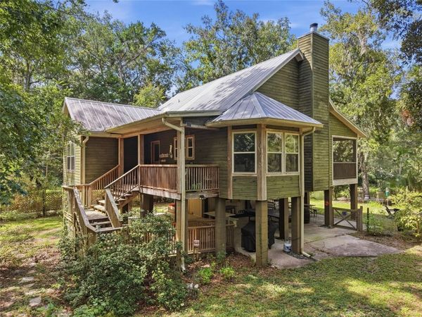 18841 NW 282ND DRIVE , HIGH SPRINGS, FL 32643