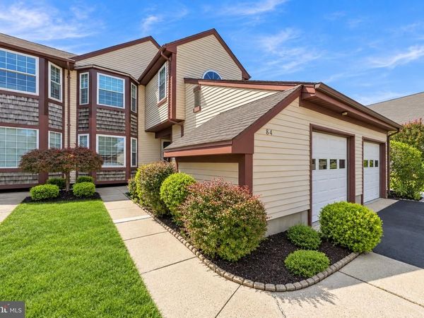 8 ROTHWELL DRIVE, MONROE TOWNSHIP, NJ 08831