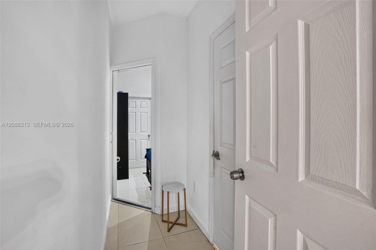 11249 NW 88th Ter , Doral, FL 33178 Photo