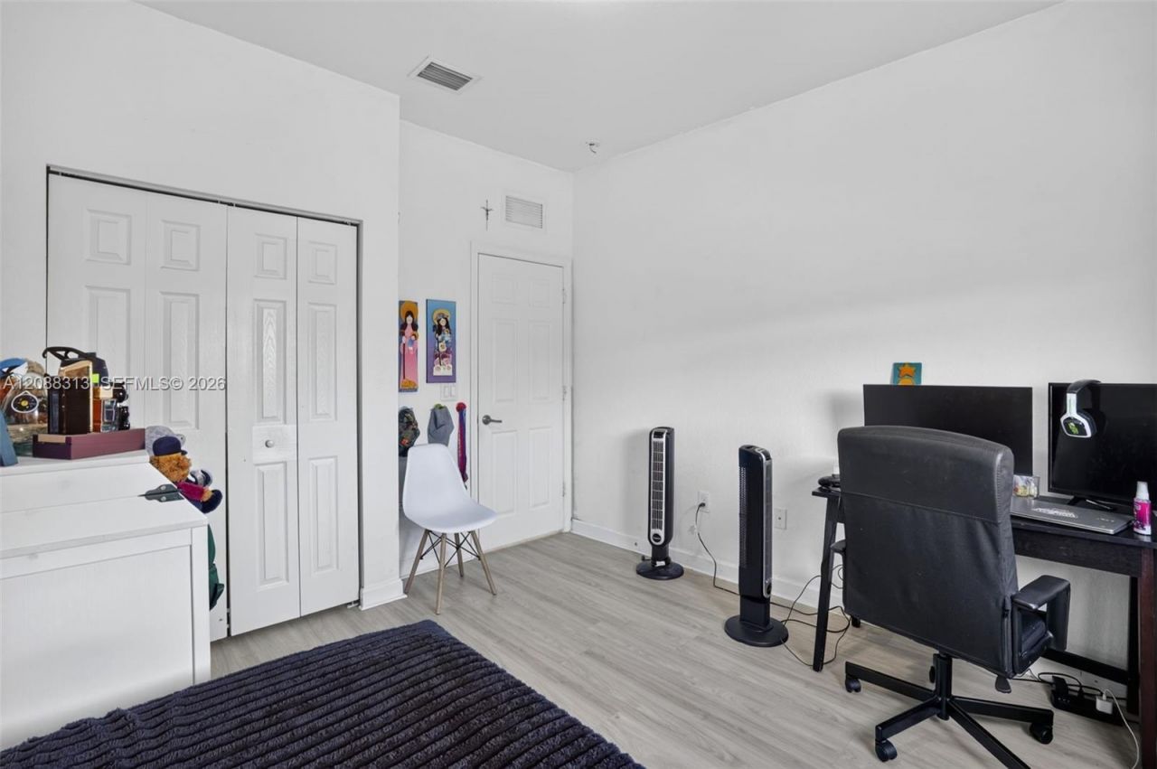 11249 NW 88th Ter , Doral, FL 33178 Photo