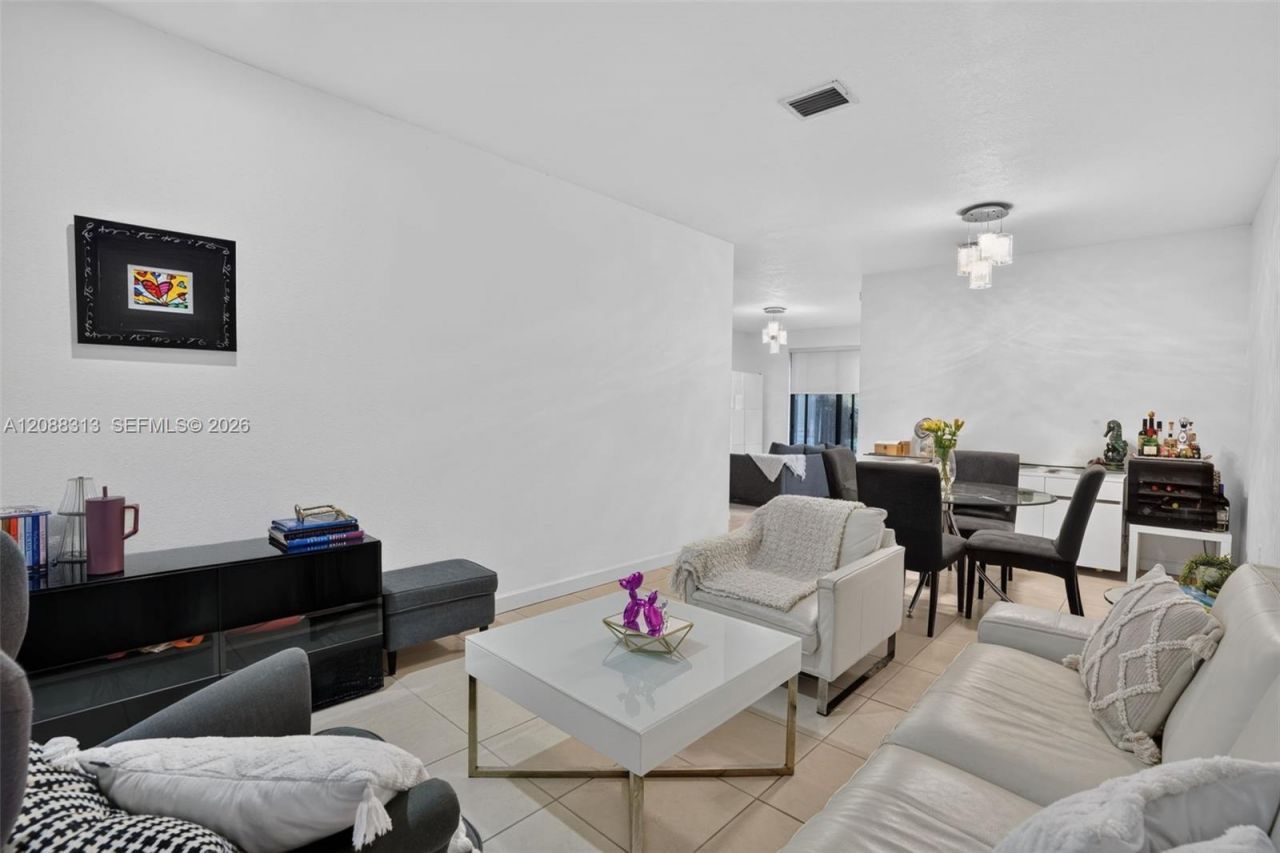 11249 NW 88th Ter , Doral, FL 33178 Photo
