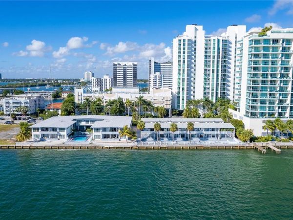 7927 East Dr , Unit 274, North Bay Village, FL 33141