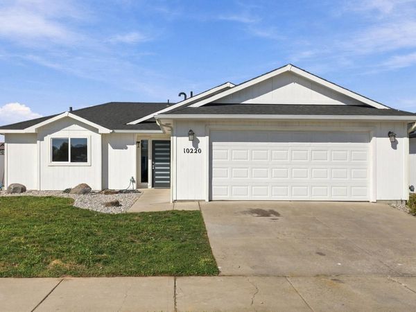10220 W 10th Ave, Airway Heights, WA 99224