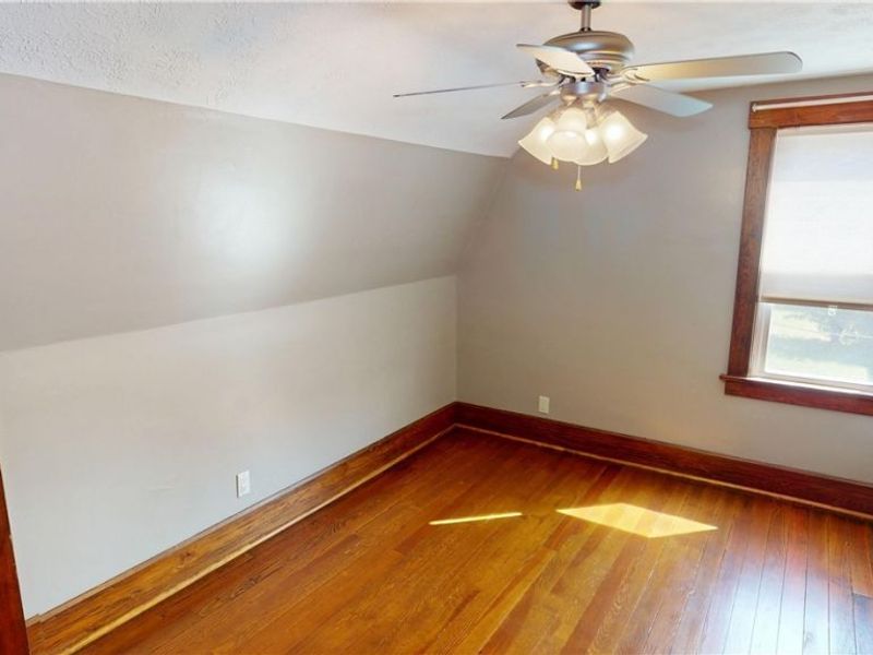 215 E Friend Street E, Columbiana, OH 44408 Photo 13