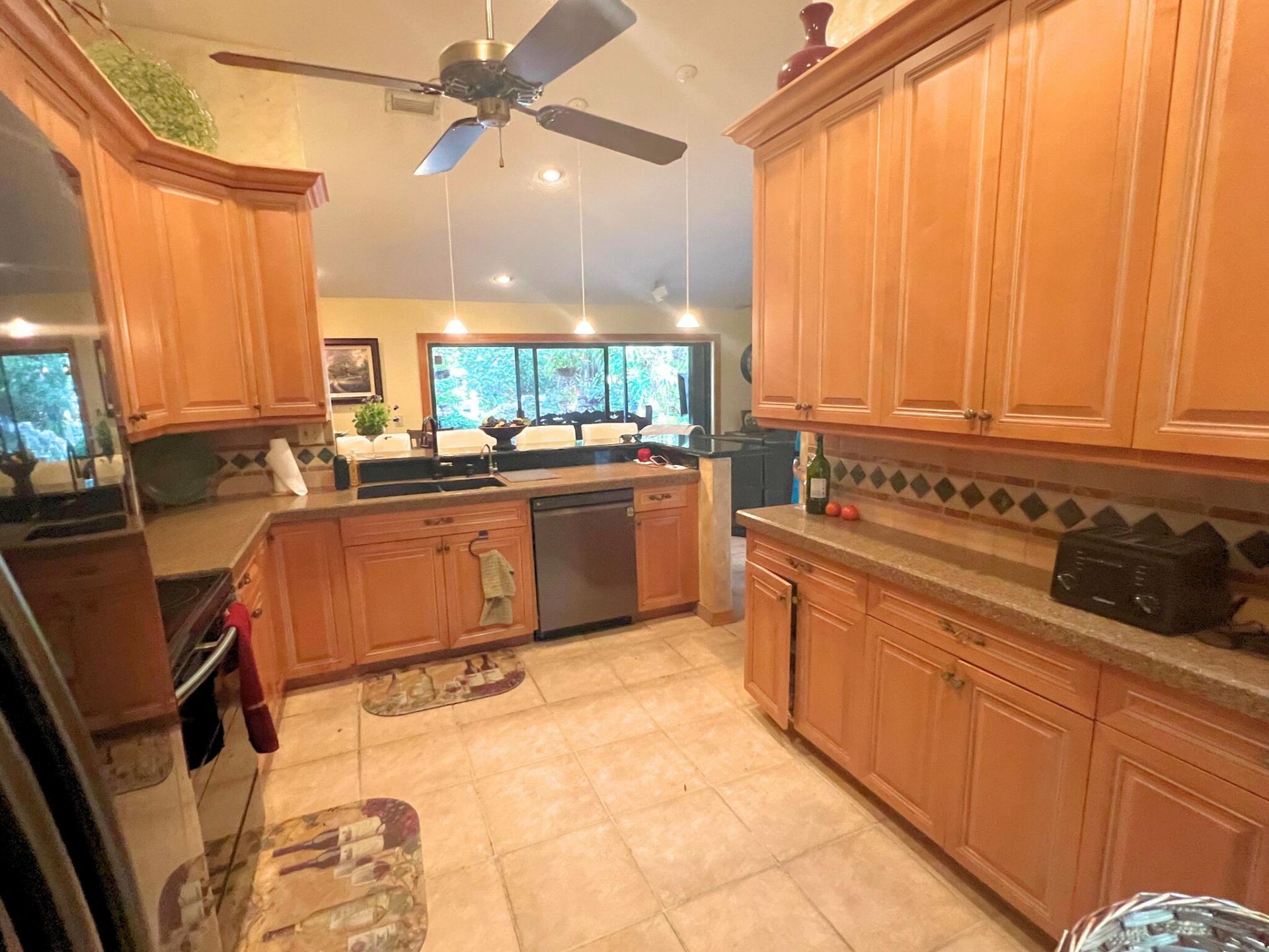 7300 NW 44th Terrace, Fort Lauderdale, FL 33073 Photo