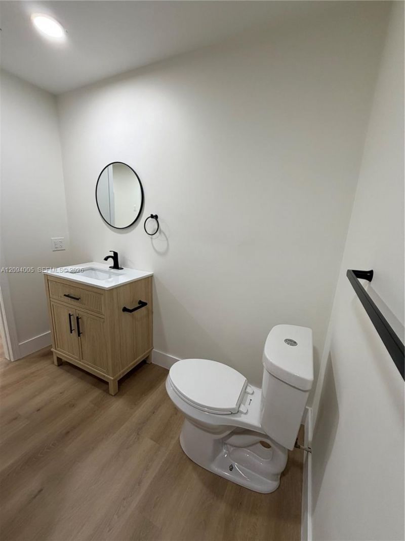 708 SW 7th Ave , Hallandale Beach, FL 33009 Photo