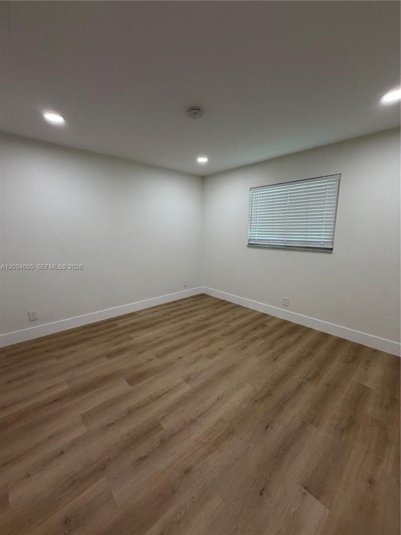 708 SW 7th Ave , Hallandale Beach, FL 33009 Photo