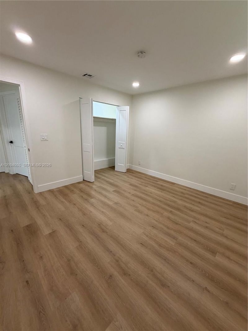 708 SW 7th Ave , Hallandale Beach, FL 33009 Photo
