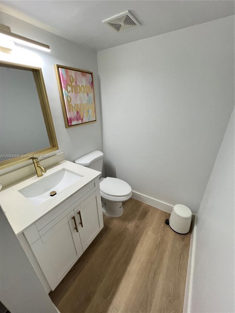 20500 W Country Club Dr, Unit 117, Aventura, FL 33180 Photo