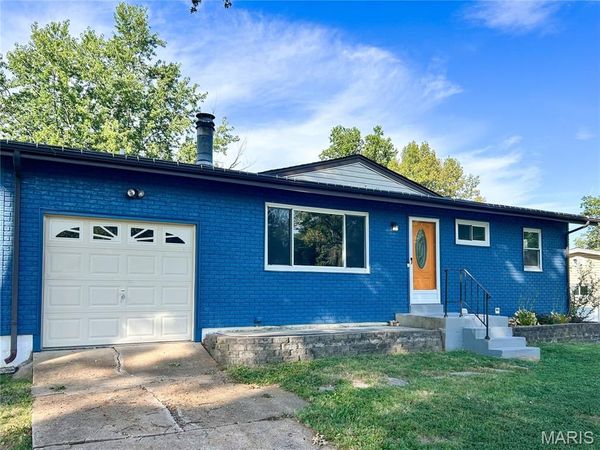 155 Martigney Drive , St Louis, MO 63129