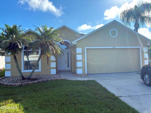 6723 Calistoga Circle, Port Orange, FL 32128