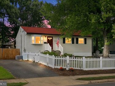 9710 DAMASCUS DRIVE, MANASSAS, VA 20109
