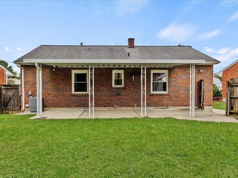 8536 Donegal Drive, Sycamore Township, OH 45236 Photo 23