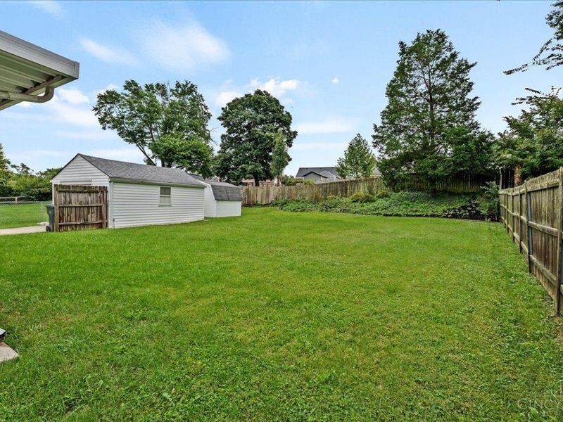 8536 Donegal Drive, Sycamore Township, OH 45236 Photo 24