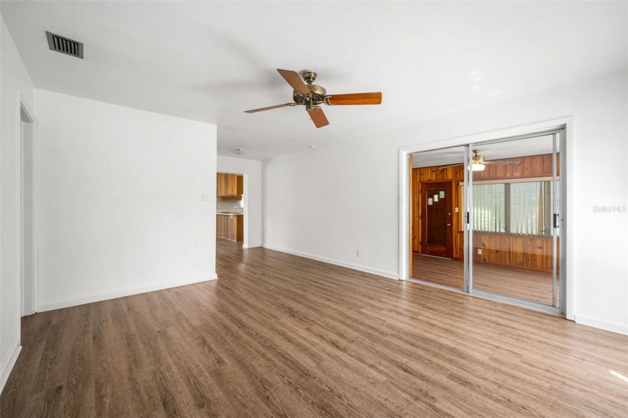 300 NW 34th Drive, Gainesville, FL 32607 Photo