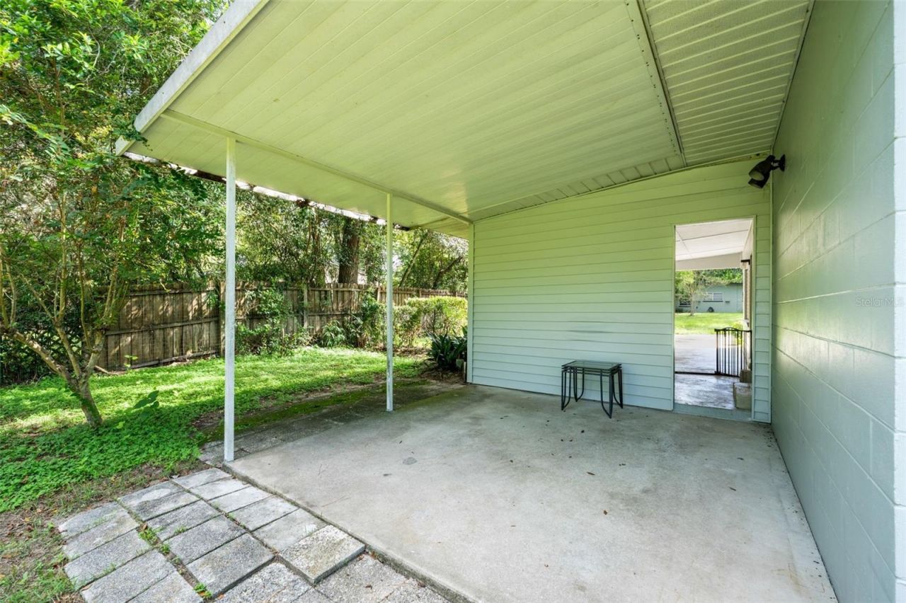 300 NW 34th Drive, Gainesville, FL 32607 Photo