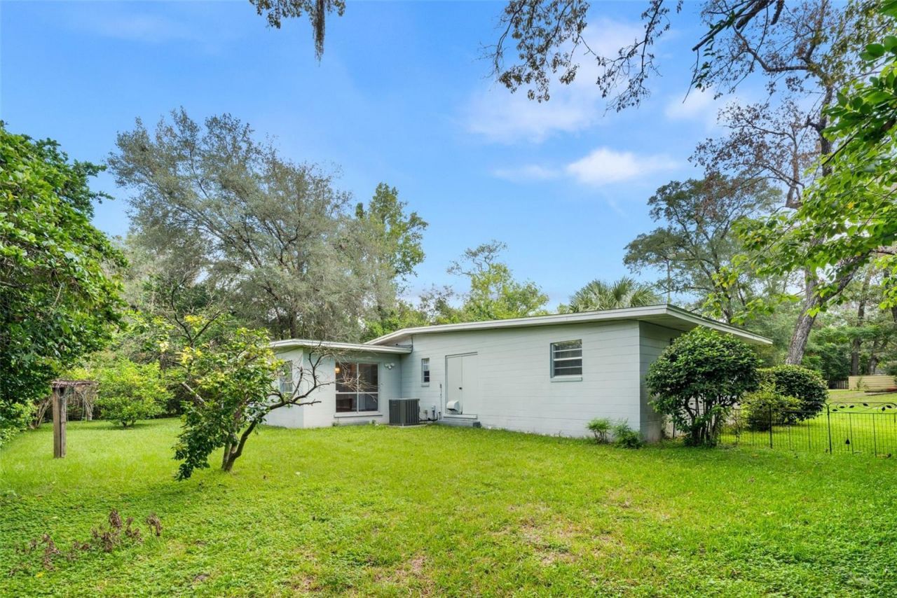 300 NW 34th Drive, Gainesville, FL 32607 Photo