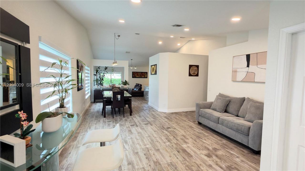 1596 Canary Island Dr, Weston, FL 33327 Photo