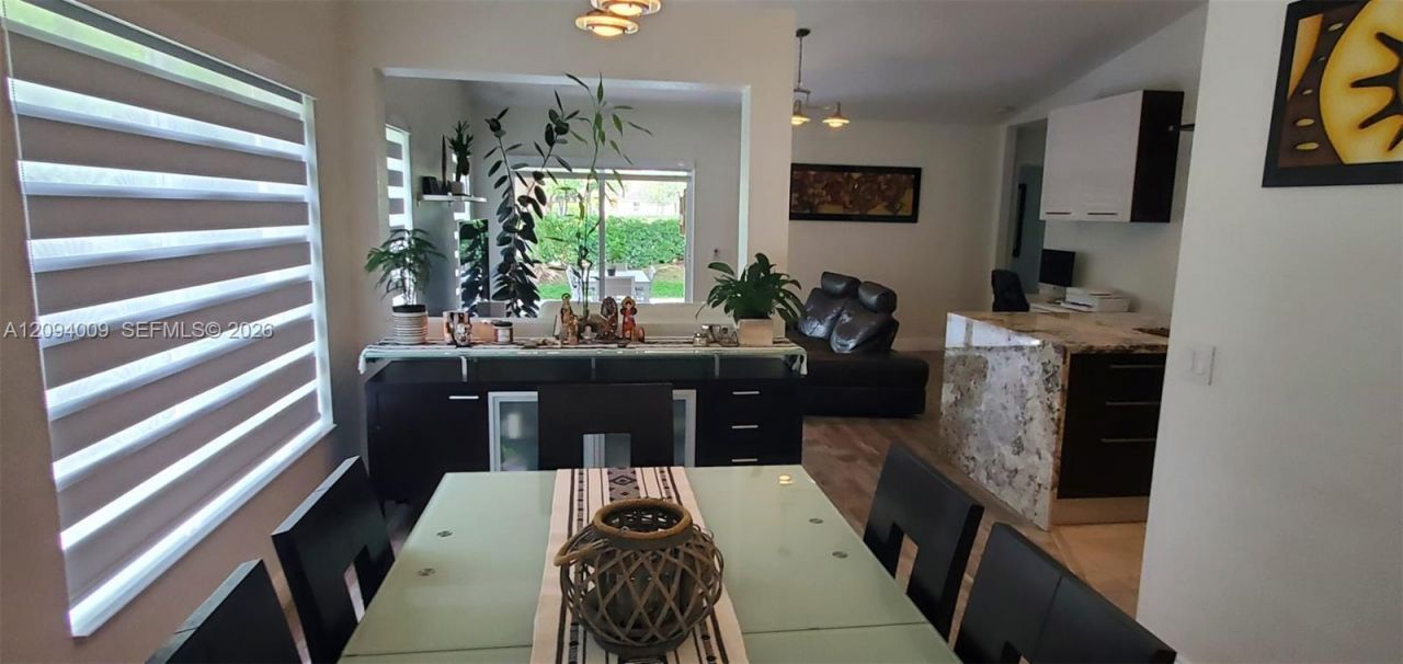 1596 Canary Island Dr, Weston, FL 33327 Photo