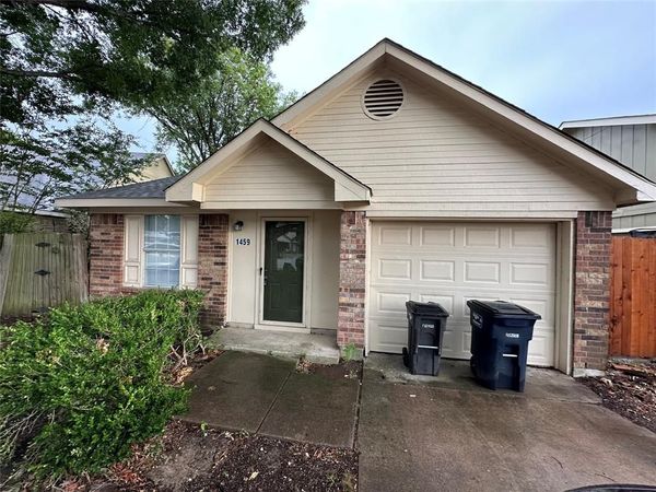 1459 Woodhall Court, Fort Worth, TX 76134