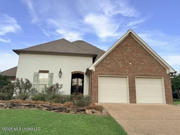 605 Calistoga Drive, Brandon, MS 39047