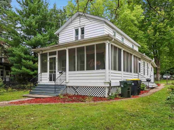528 S Governor, Iowa City, IA 52240