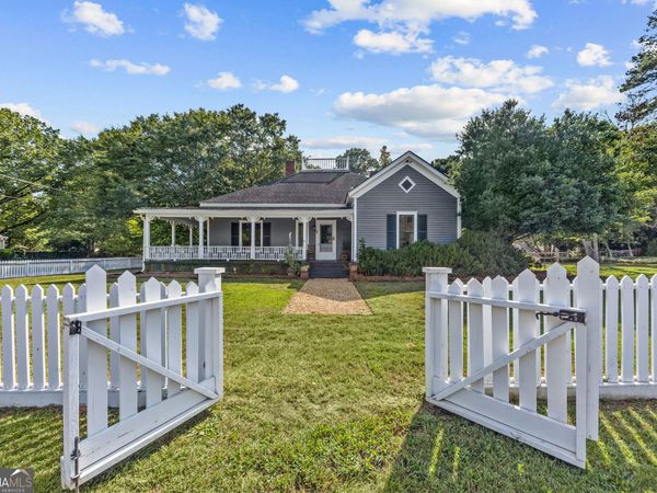 215 East Dixie Highway, Rutledge, GA 30663