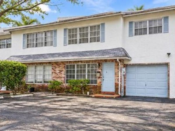 3965 NW 9TH Avenue, Unit 3, Deerfield Beach, FL 33064