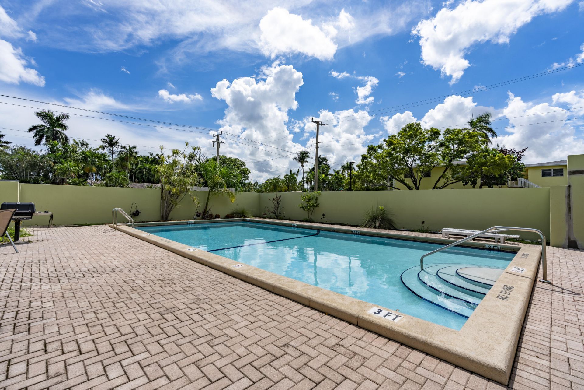 1425 Arthur Street, Unit 111B, Hollywood, FL 33020 Photo