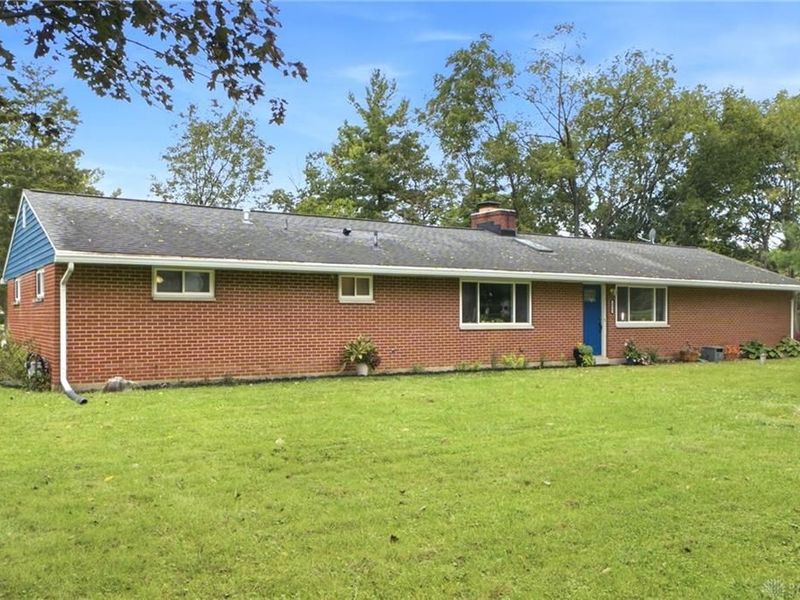 2035 Turnbull Road, Beavercreek, OH 45431 Photo 2