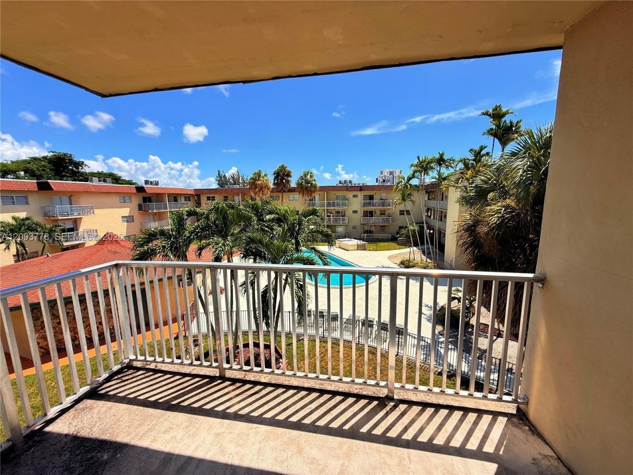 7505 SW 82nd St , Unit 305, Miami, FL 33143 Photo
