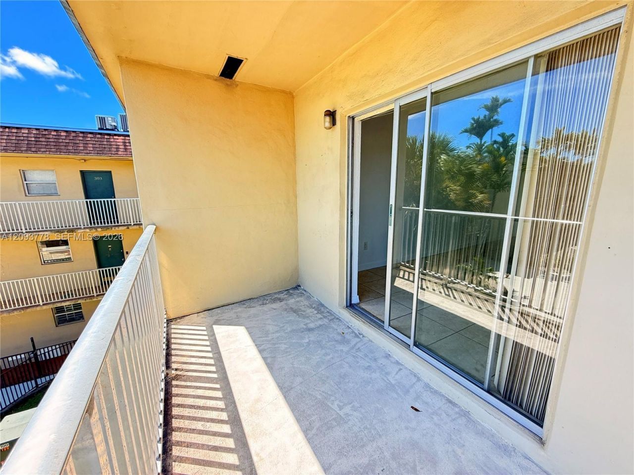 7505 SW 82nd St , Unit 305, Miami, FL 33143 Photo