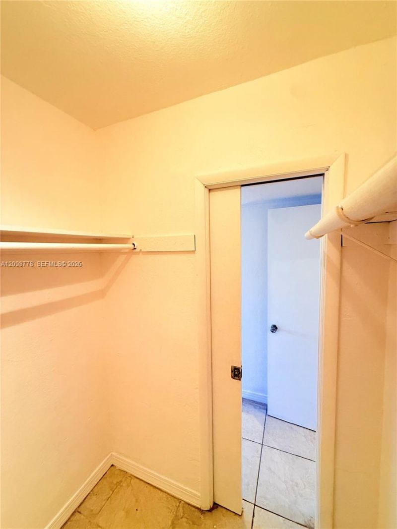 7505 SW 82nd St , Unit 305, Miami, FL 33143 Photo