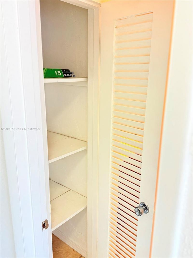 7505 SW 82nd St , Unit 305, Miami, FL 33143 Photo