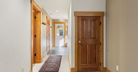 8720 Rainbow Avenue, Kings Beach, CA 96143 Photo